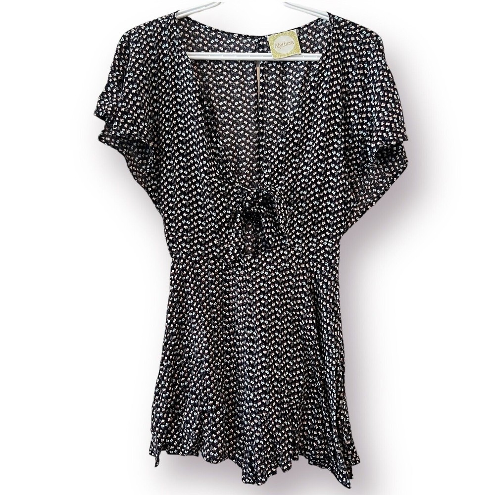 Alythea Ditsy Floral Flutter Sleeve Tie Front Cut Out V-neck Romper Split Back M